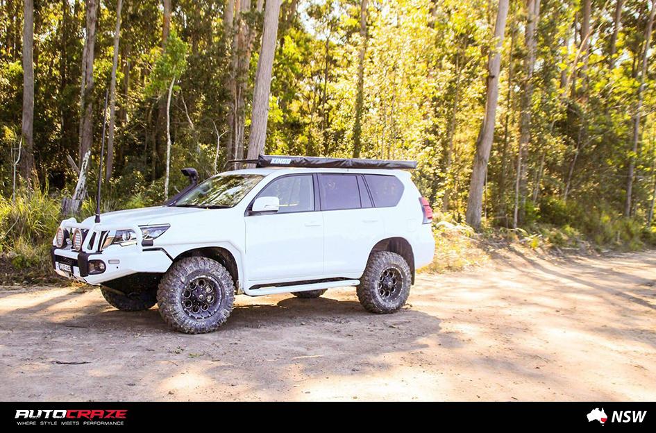 TOYOTA-PRADO-REVOLVER-GLOSS-BLACK-WITH-MILLED-ACCENTS